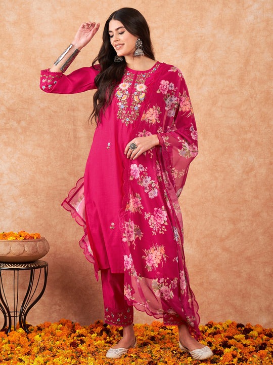 Women ethnic dress kurta set with attatched dupatta