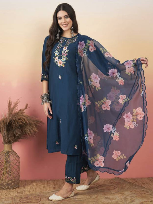 Women ethnic dress kurta set with attatched dupatta